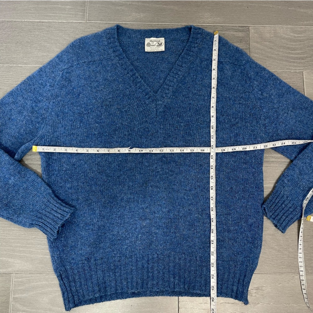 Vintage Shetland Pure New Wool V-Neck Sweater Blue Made In Scotland Classic 40 L - Picture 15 of 16